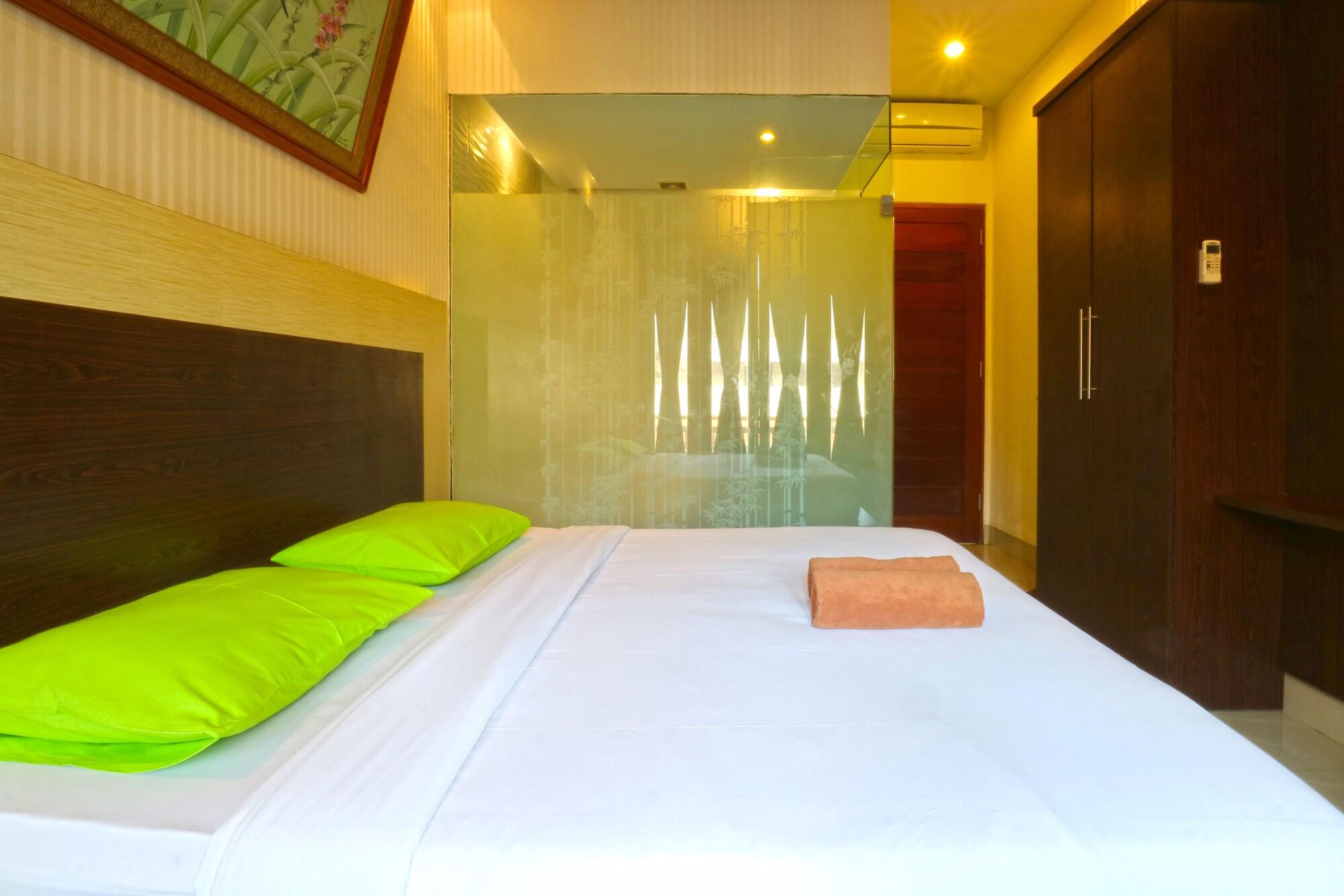 D'Astri Guesthouse Sanur Redpartner دنباسار المظهر الخارجي الصورة