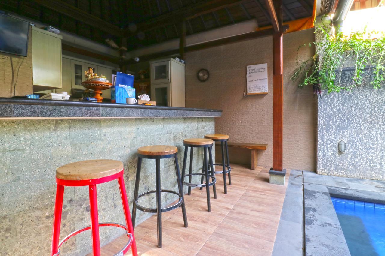 D'Astri Guesthouse Sanur Redpartner دنباسار المظهر الخارجي الصورة