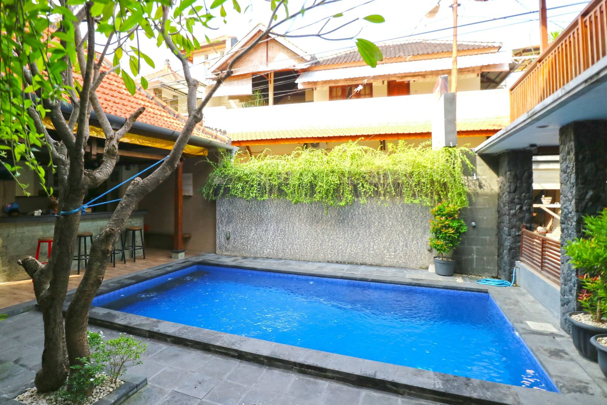 D'Astri Guesthouse Sanur Redpartner دنباسار المظهر الخارجي الصورة